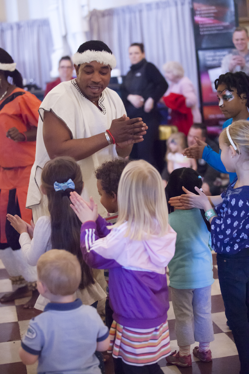 Sunday lobby BiOkoto teaching diverse kids
